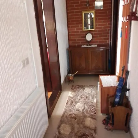Mir Apartment *
